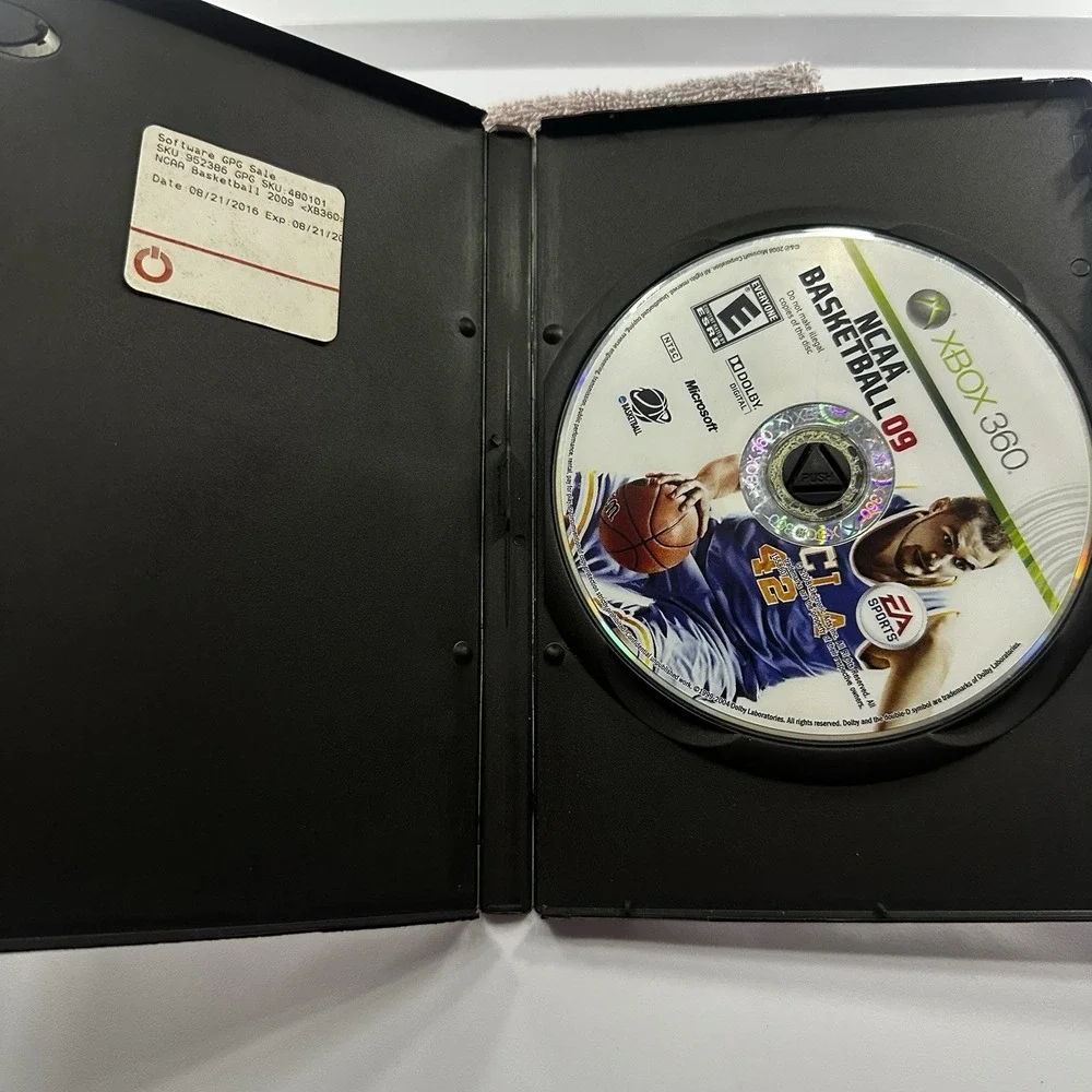 EA Sports NCAA Basketball 09 Xbox 360 Online Play E Rated NTSC-U/C